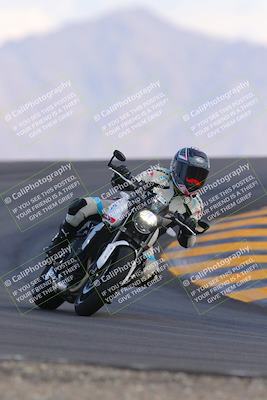 media/Oct-03-2022-Moto Forza (Mon) [[5f077a3730]]/Intermediate Group/Session 5 (Turn 12)/